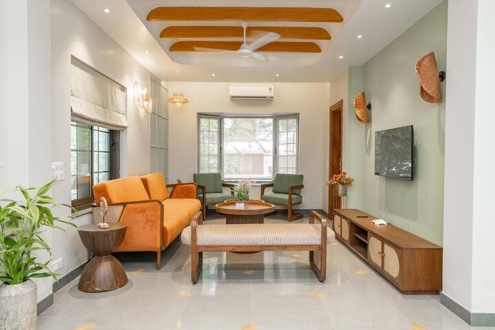 Living room image 1