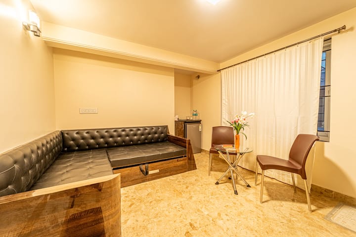 16 Bedroom Villa W Pool - Bangalore