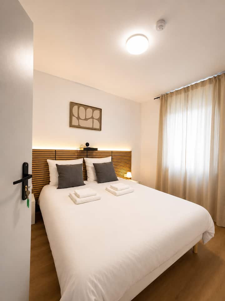 Hôtel De La Gare - Chambre 4 - Saint-Denis