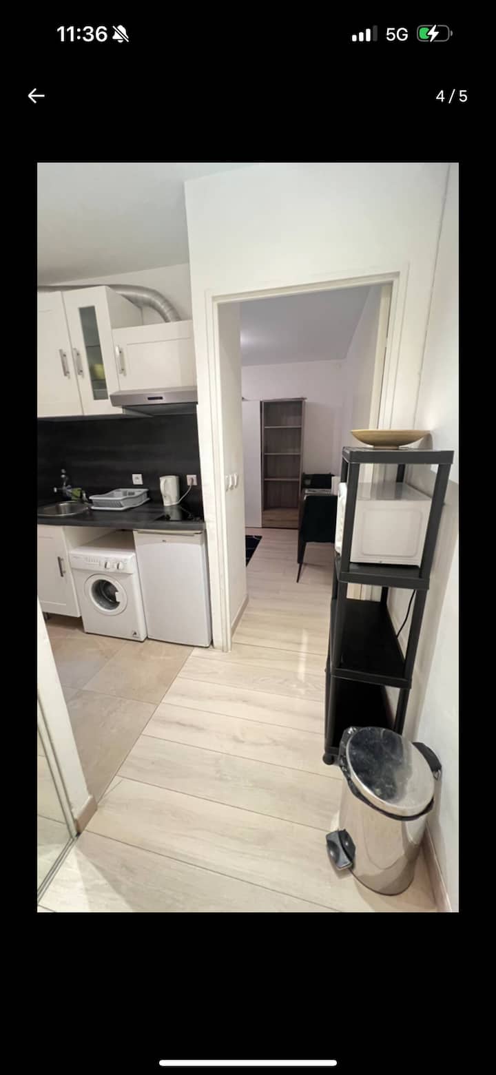 Center Mc 3 Min Walk - Beausoleil