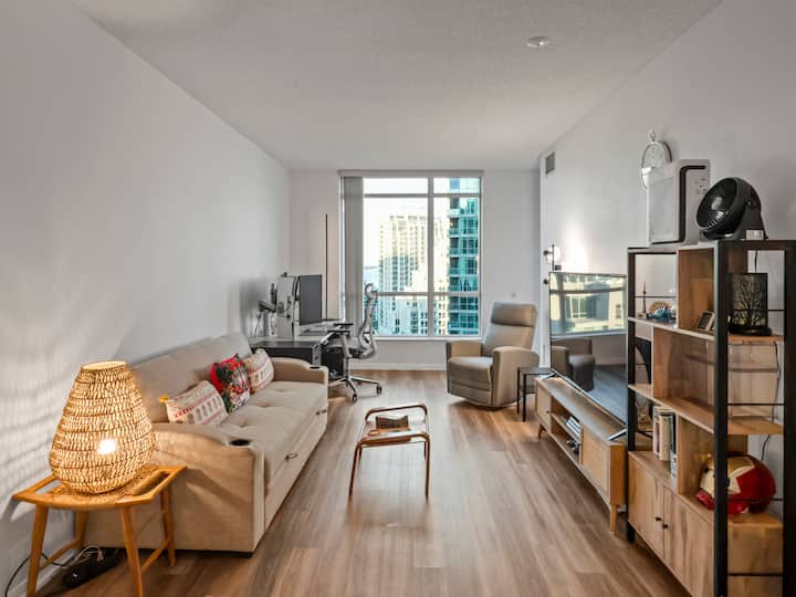 1 Bedroom | Parking | Sauna | Pool - Toronto