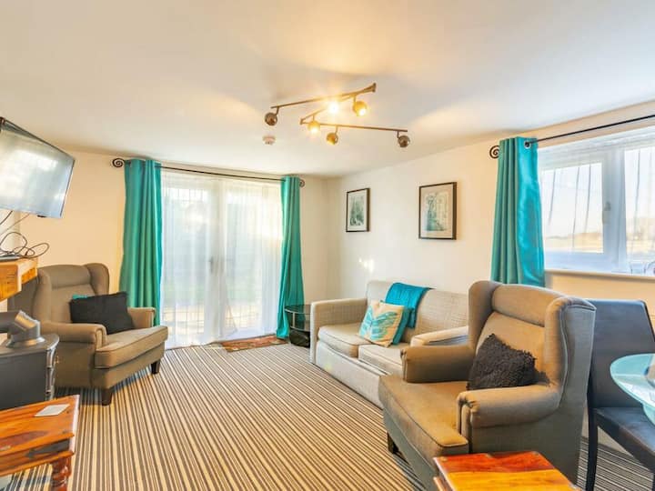 16c Thatched Cottage Dog Friendly - Sutton on Sea