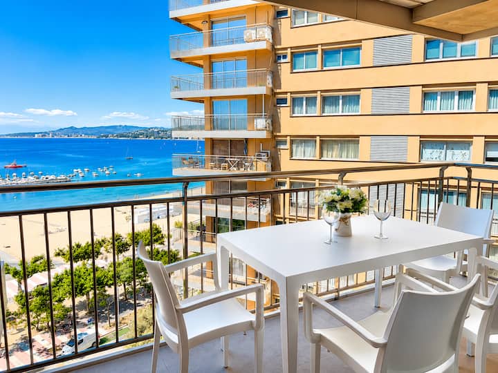 Mediterranean Beachfront - Palamós