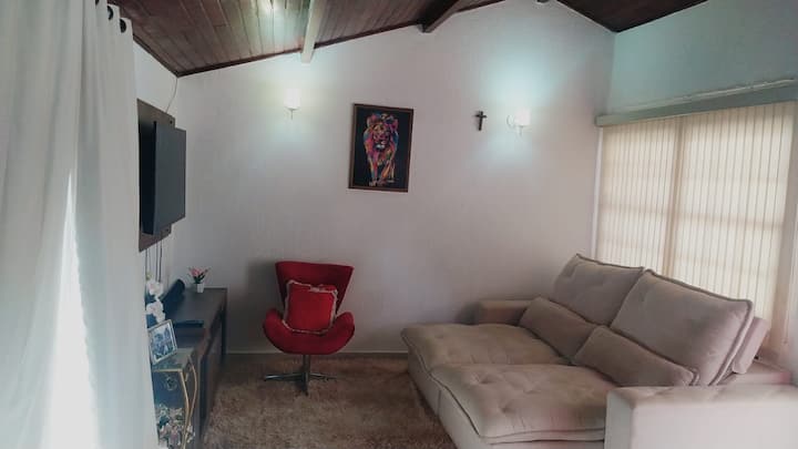 Casa Com Portaria 24 Horas Com Seguranças - Araxá