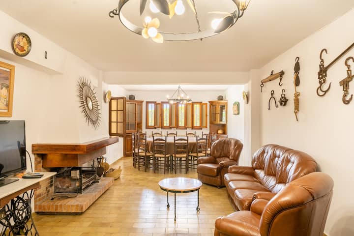 Majordoms Vila – Casa Rural à Cornellà Del Terri - Banyoles