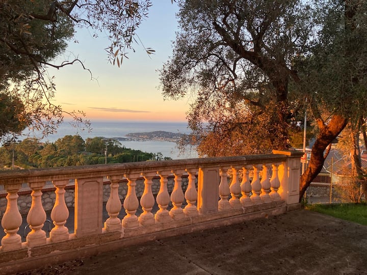 Appartement Avec Jardin Et Superbe Vue Sur ÈZe - Èze