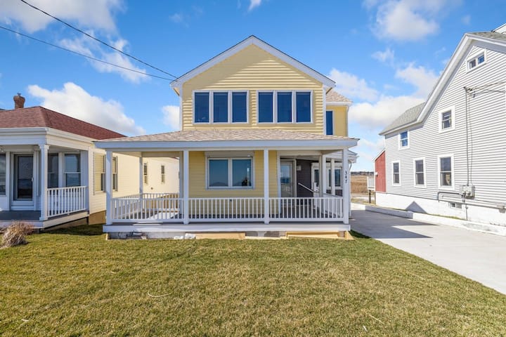Wells Home With Ocean & Marsh Views + Beach Access - Wells, ME