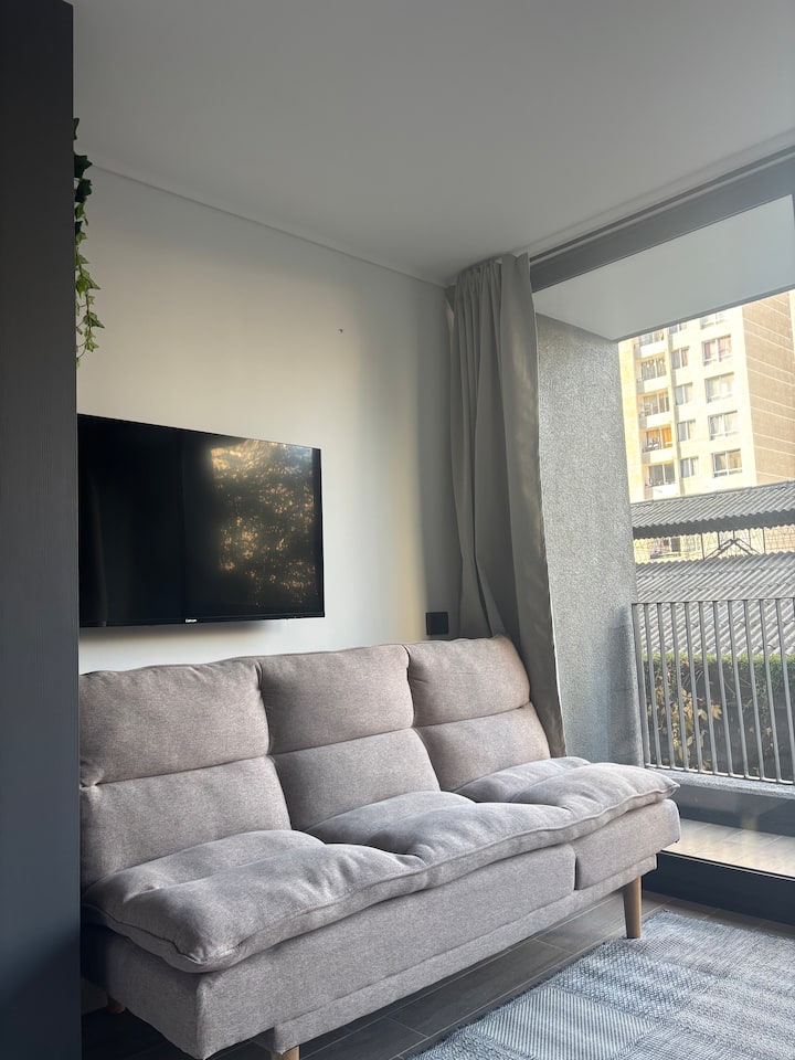 Acogedor Y Moderno Estudio Con Terraza Privada - Santiago Arturo Merino Benítez Airport (SCL)