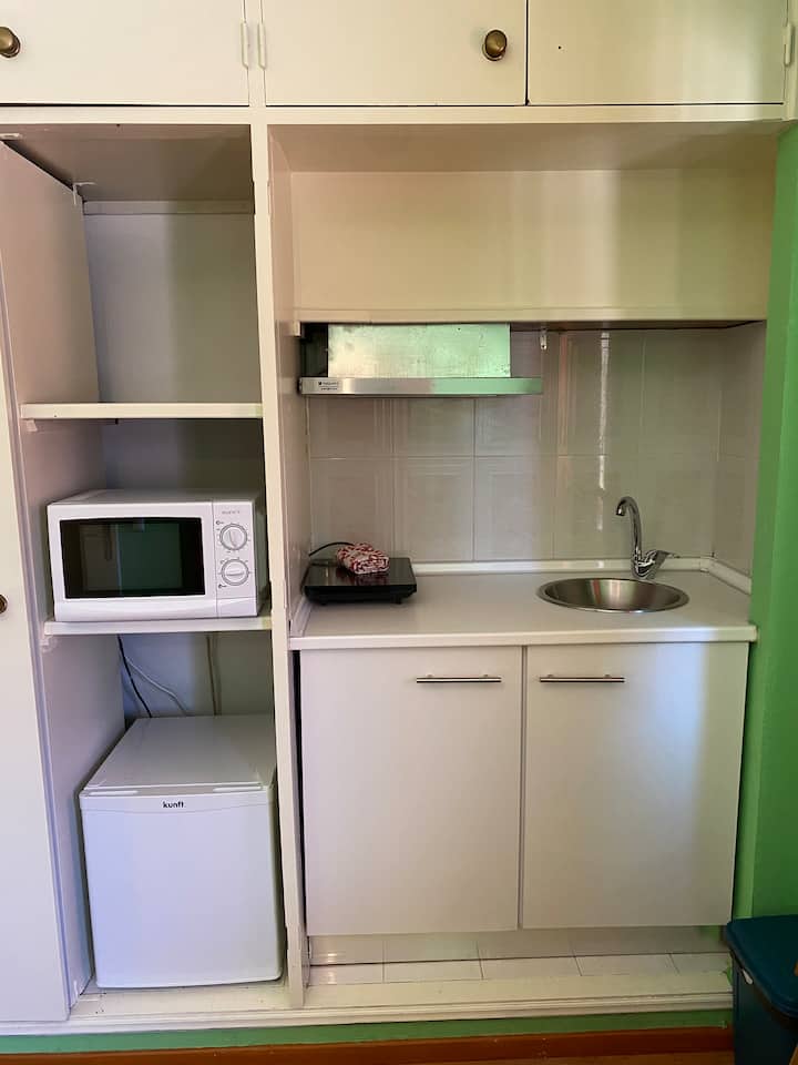 Studio Pequeno A 5 Minutos A Pé Da Meia Praia - Lagos