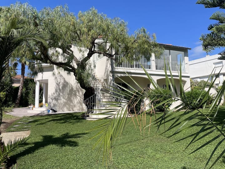 Villa De Luxe 5 Chambres – Rivière, Mer & Ponton - Saint-Laurent-du-Var