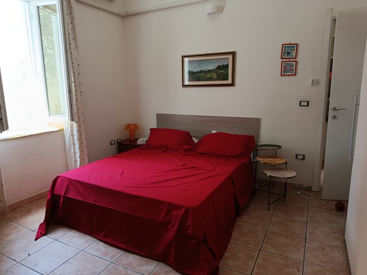 Appartamento Indipendente Al Centro Di Sassari. - Sassari