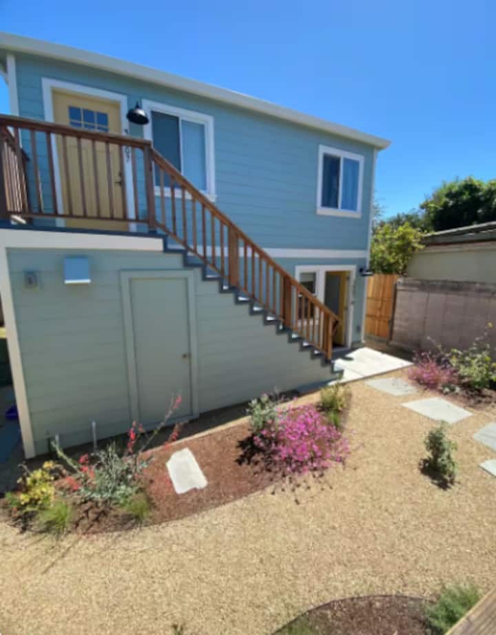 Cozy Duplex 2 Fully Equipped 1-bd Apts In Berkeley - Berkeley, CA