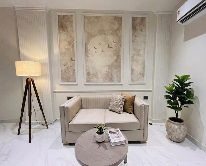 Urban Boho Heaven | Service Apartment | Negotiable - グルガーオン