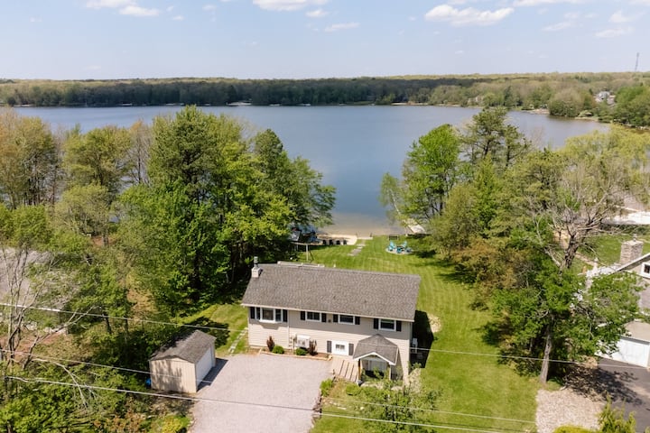 The Bear Creek Lake House - Jim Thorpe, PA