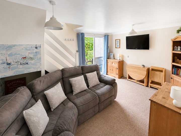 Cosy Family Escape With Pool & Ev Charging - Penzance