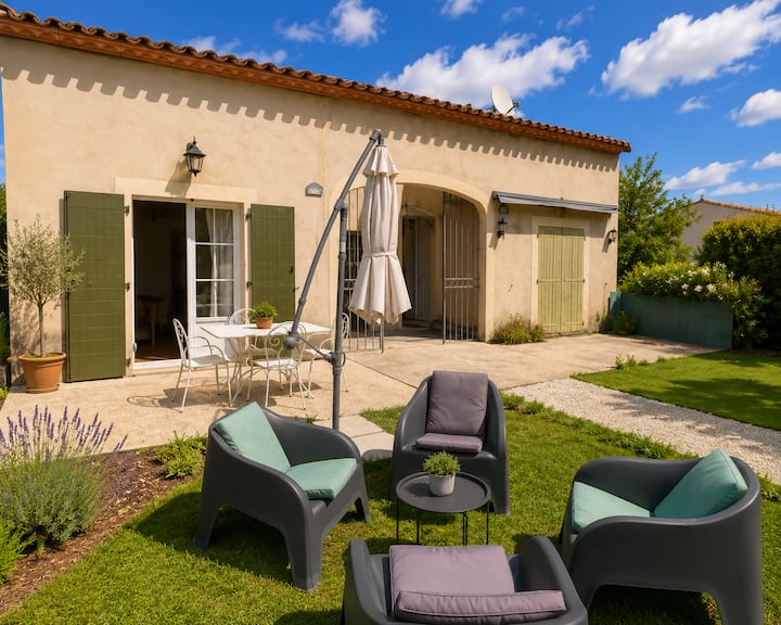 Maison Cosy Piscine Détente Familiale - Calvisson