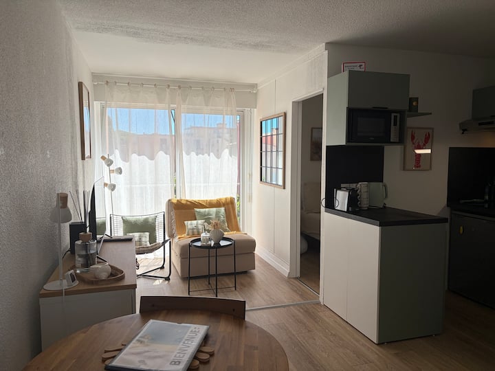 T2 Cosy à 2 Min à Pied De La Plage + Parking Privé - Narbonne