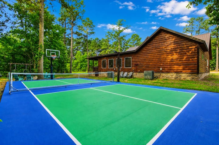 New Listing! Pickleball, Playground And Fire Pit - Hochatown, OK