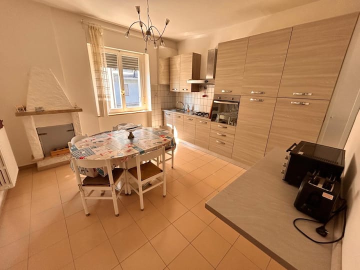 Casa Giampi - 4 Camere, 2 Bagni, Vicino Al Centro - 西羅洛