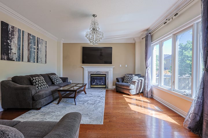 Quiet Luxury Retreat • 6br •8b, 7.5ba • Sleeps 16 - Richmond Hill