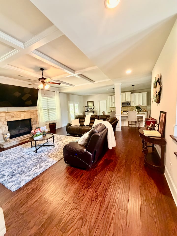 Stylish Getaway In Dacula - Auburn, GA