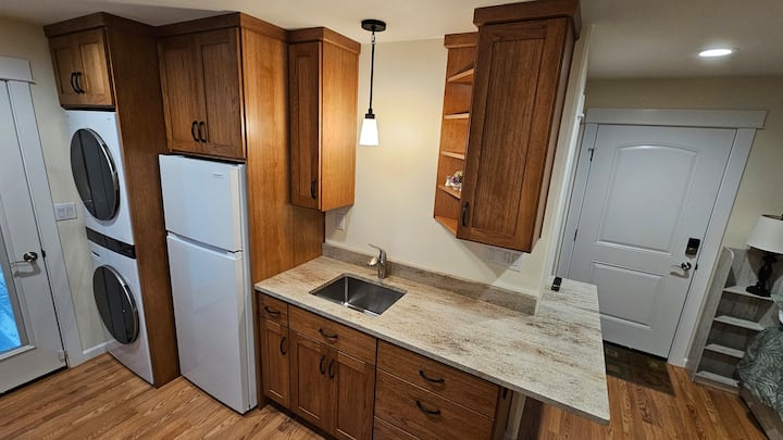 Honeysuckle Haven - Medford, OR