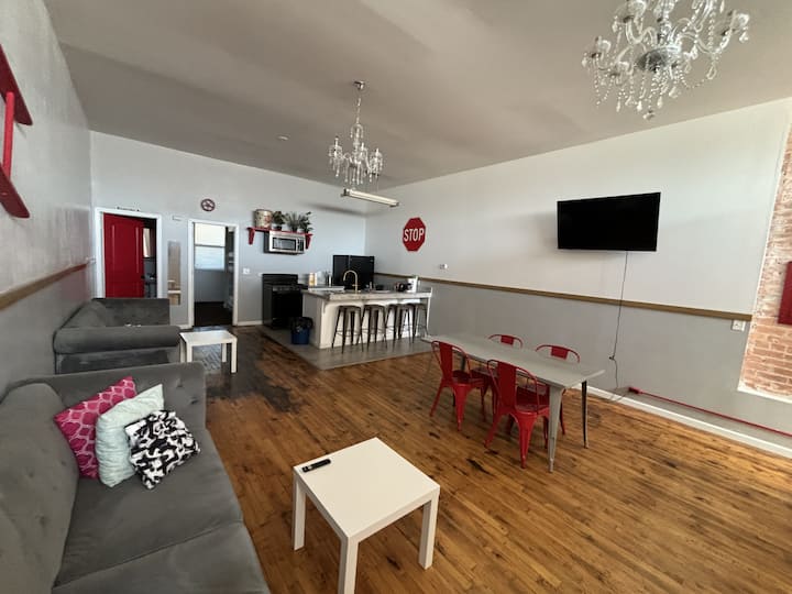 The Firestation Loft! - Detroit, MI