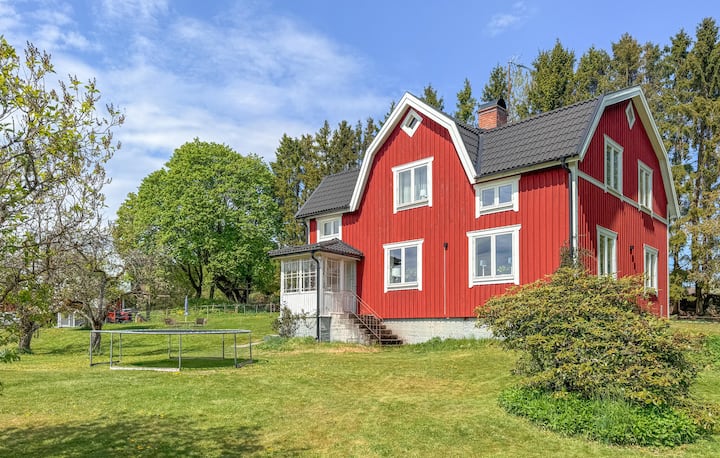 Awesome Home In Sävsjö With Ethernet Internet - Sävsjö