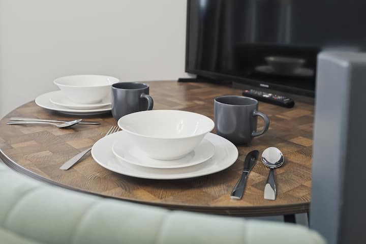 F7 | Walk To Tube | Modern | Terrace | Sleeps 6 - London