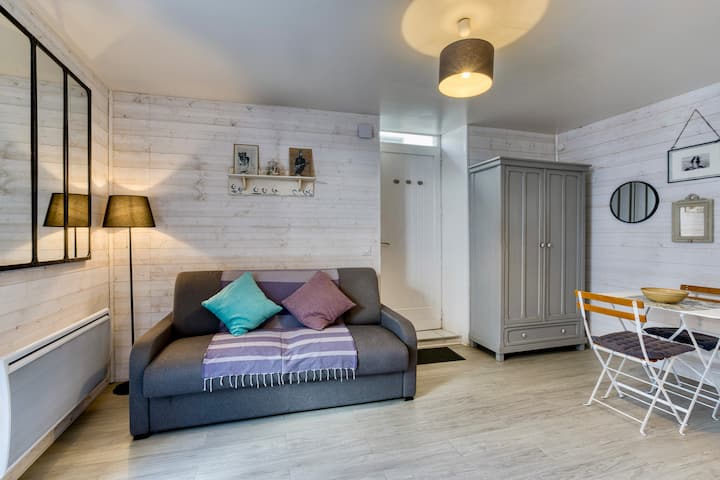 Studio Avec Cour En Plein Centre - Saint-Martin-de-Ré