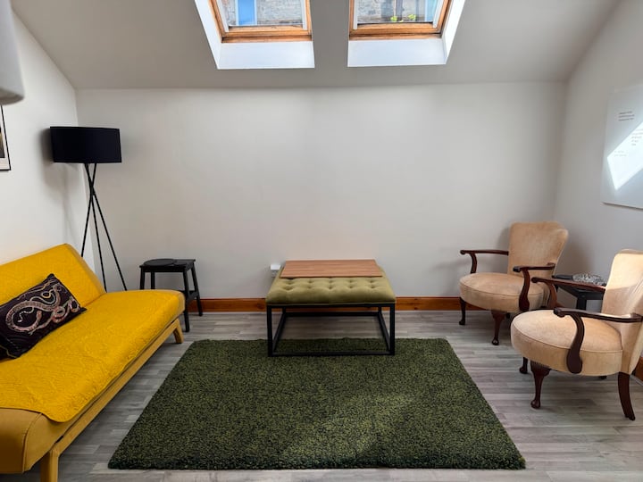 Stylish 2br · Free Parking · Heart Of Edinburgh - Edinburgh