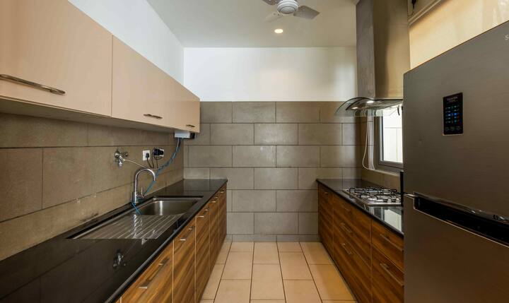 Full kitchen image 1