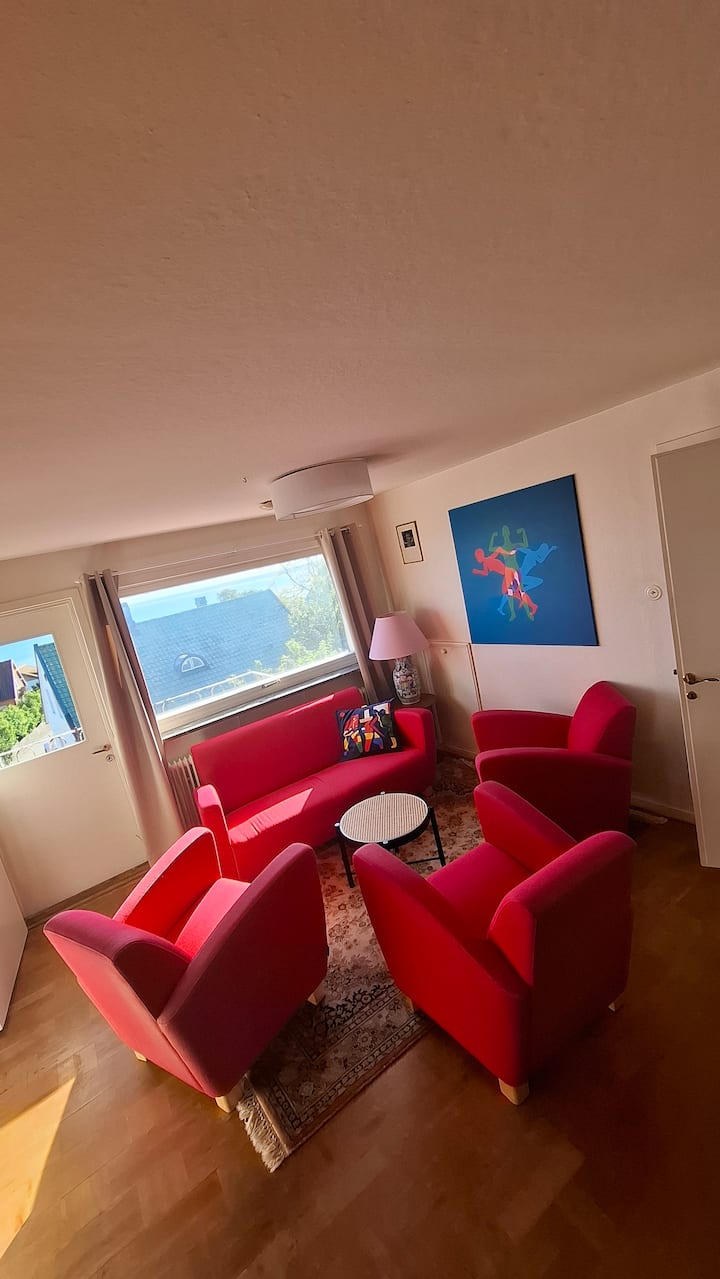 Charmigt äLdre Hus Mitt I Båstad – Nära Strand - Båstad