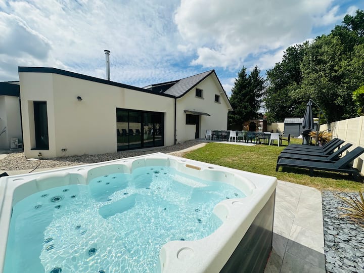 15 Personnes | Jacuzzi | Wifi & Netflix | Parking - Bordeaux