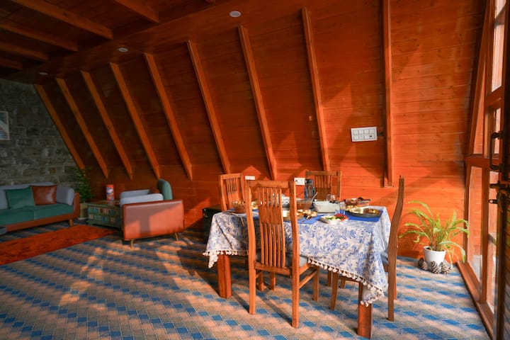 Van Vayu | Cozy A-frame Cottage By Sama Homestays - Sanasar