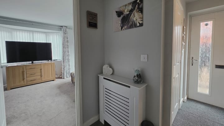 Stylish & Modern 4br Home In Shirebrook, Mansfield - Sherwood Forest