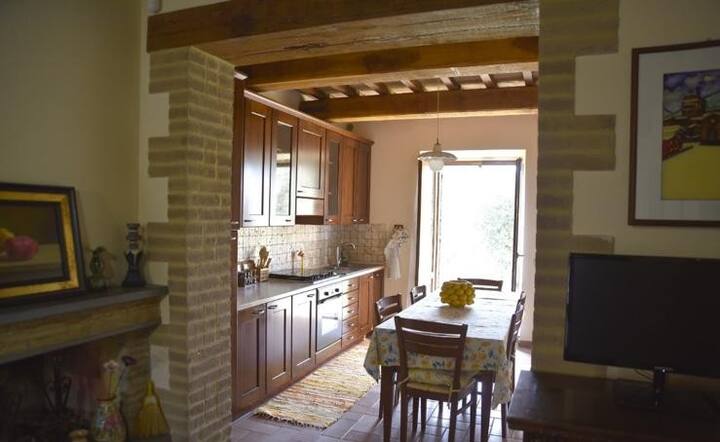 Casa Cresta - Appartamento "Il Corvo" - Gubbio