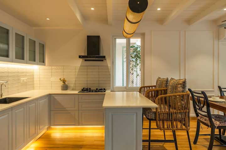 Full kitchen image 1