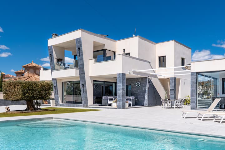 Villa Nerheim - Almoradí