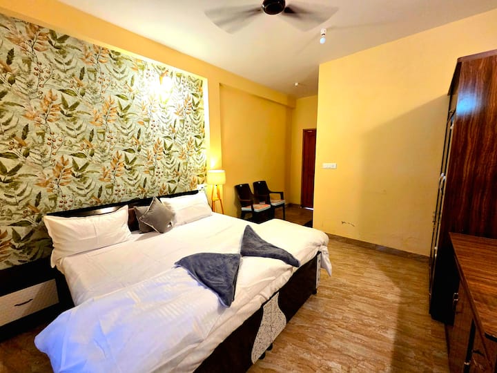 4 Bedroom House - Bir