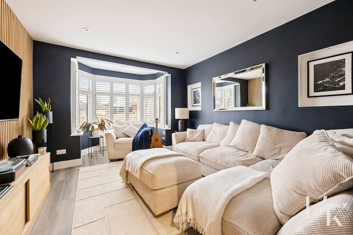 Modern Luxury 4-bed Home - Free Parking And Garden - Hove