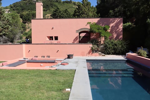 Villa Cecilia with swimming pool near Cefalu