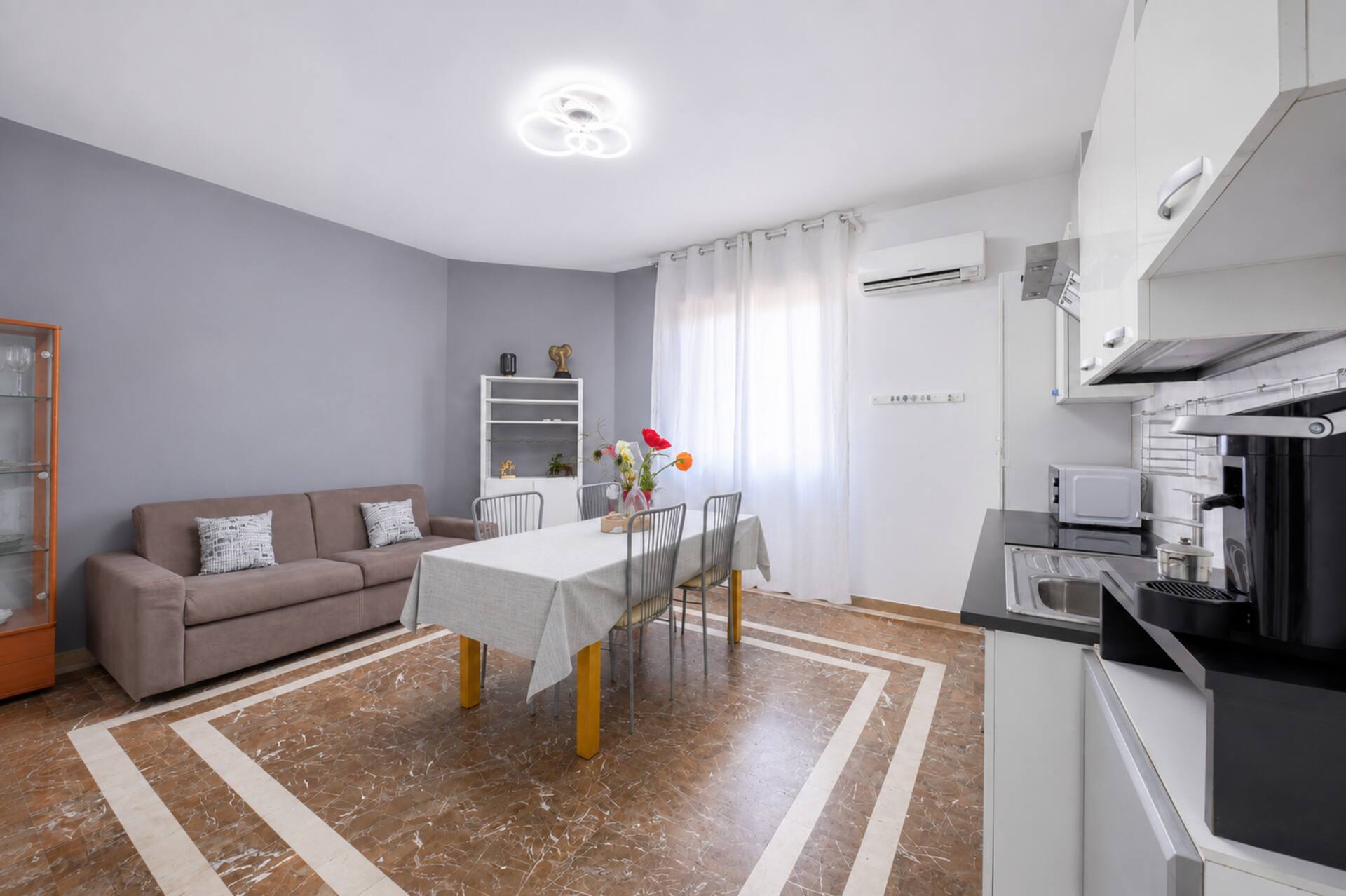 Casa Lisi - Moderno Appartamento con Parcheggio Privato