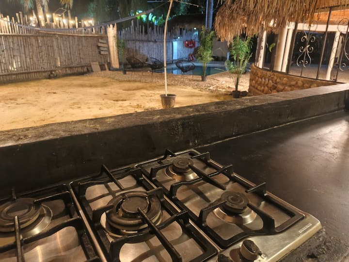 Villa Tropical · Piscina Privada & Río · Melgar - Melgar