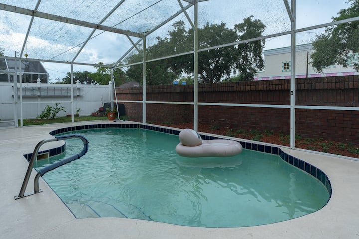 Cozy 3br Home W/ Private Pool Near Disney - Kissimmee, FL