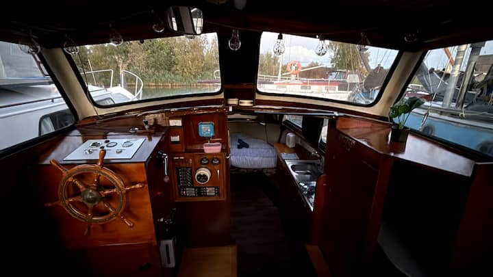 Traditional Boat In Amsterdam - Amsterdam