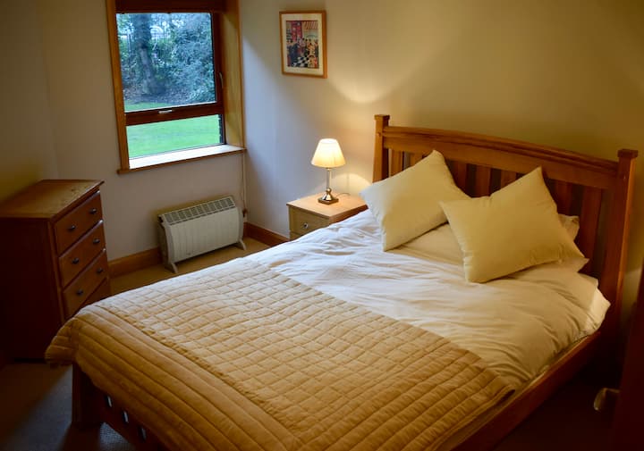 Bright 1-bed In The Heart Of Ballsbridge, Dublin - Dublin