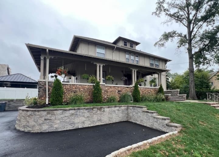 Best Location W/ Parking | 4 Min To Airport & Nyc! - 뉴어크