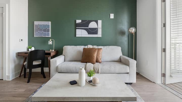 Landing | Modern 1bd, Gym, Clubhouse - Venice, FL