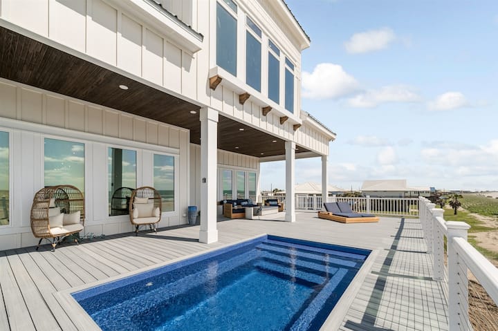 Bourbon Bay And Whiskey Lullaby Beachfront - Grand Isle, LA